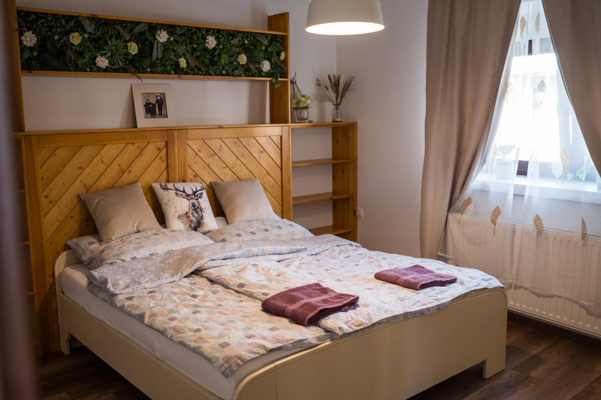 Csipesz_Vendeghaz Appartement Sümeg Buitenkant foto