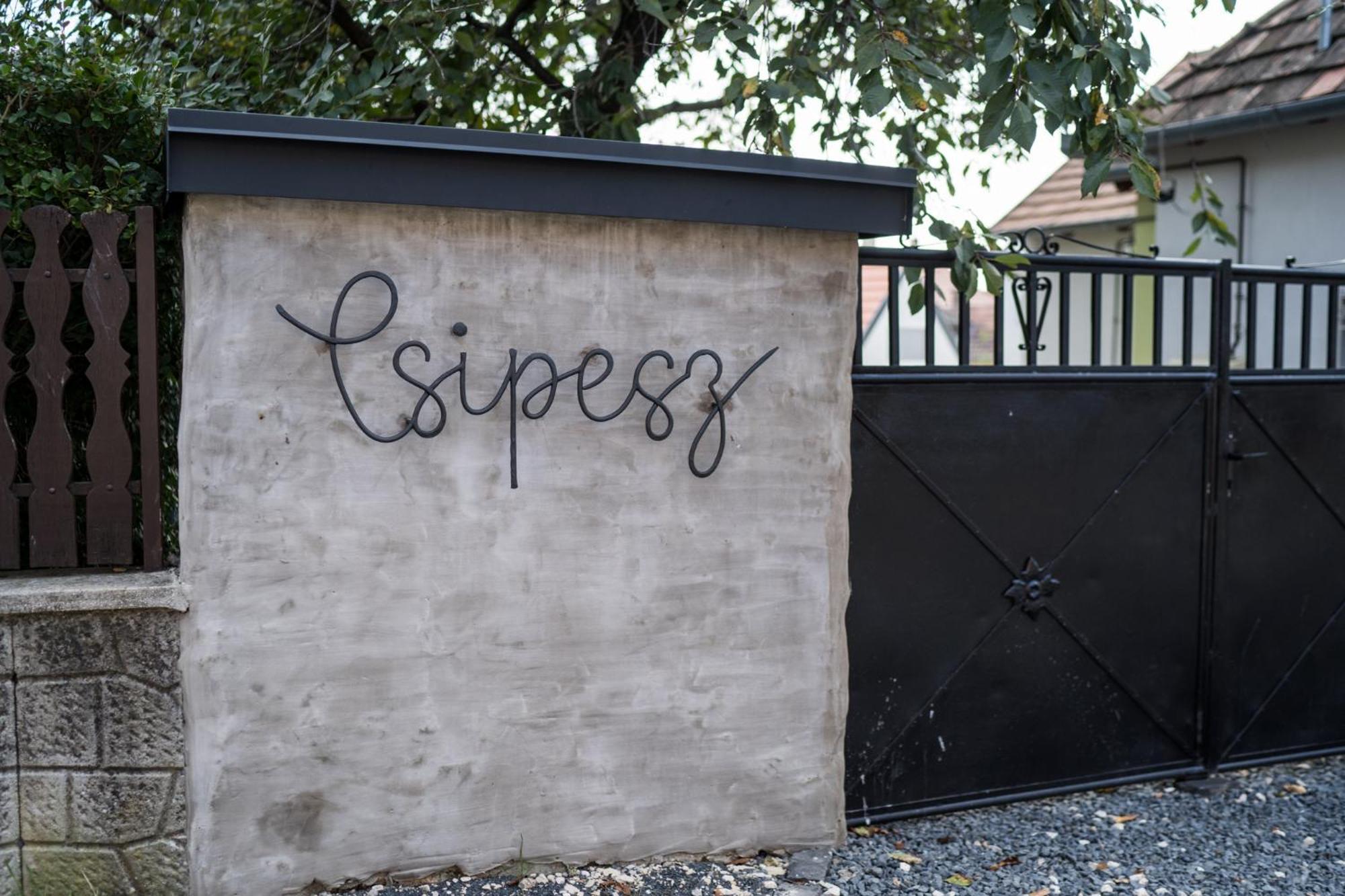 Csipesz_Vendeghaz Appartement Sümeg Buitenkant foto