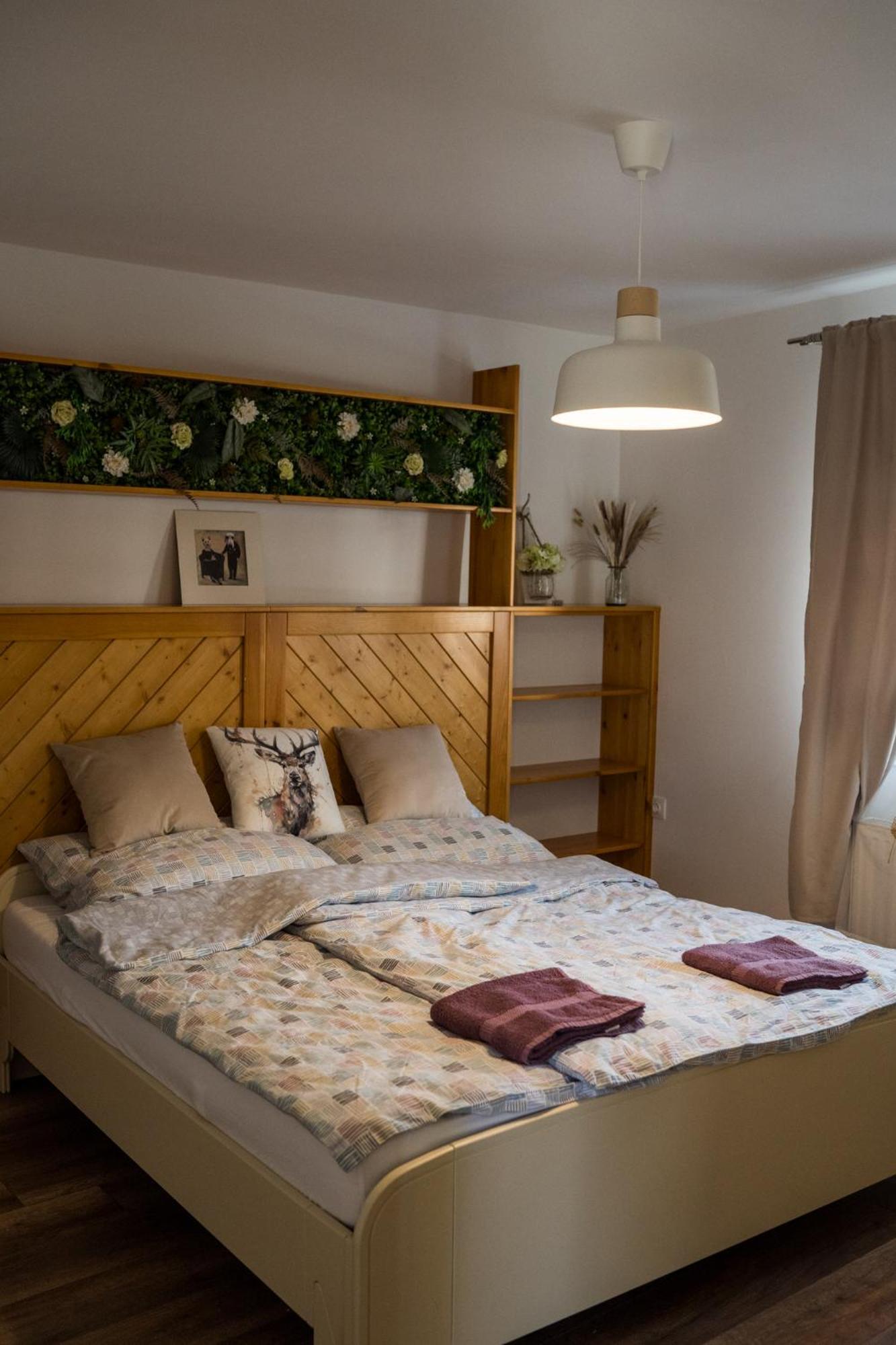 Csipesz_Vendeghaz Appartement Sümeg Buitenkant foto